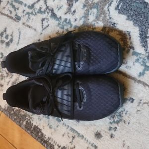 Nike black training shoes for workouts size 7 sneaker